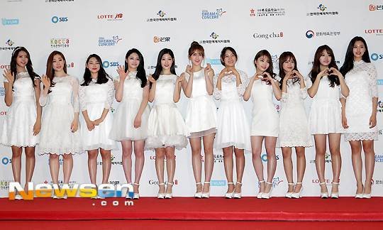 I.O.I Envisage une Réunion pour son 10e Anniversaire : "Discussions en Cours pour un Projet de Nouveau Single"