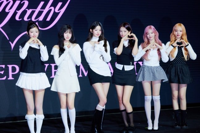 IVE sur scène lors de la cérémonie du Seoul Music Awards 2025