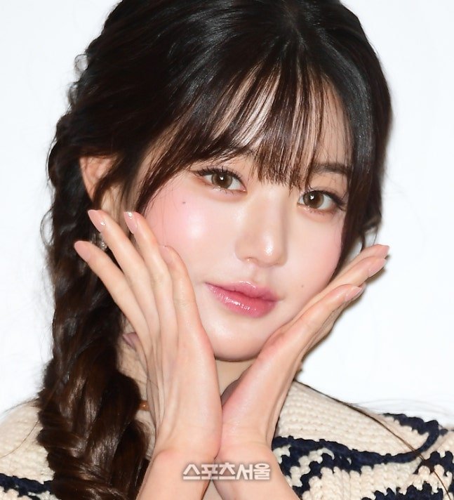 Jang Wonyoung IVE lors de l’événement Miu Miu à Séoul