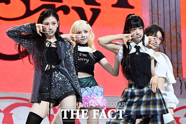 Baby DONT Cry girl group K-pop showcase début