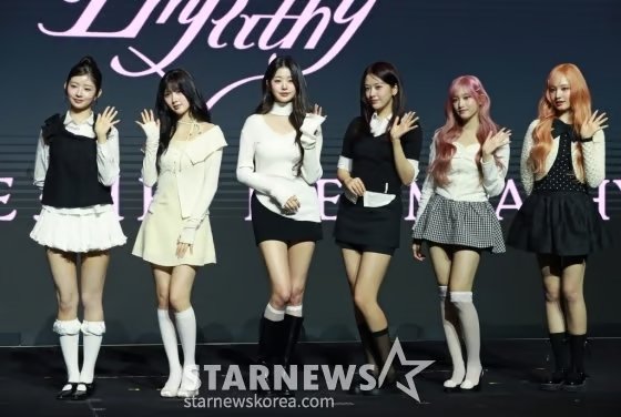 IVE marque l’histoire : premier girl group K-pop à Lollapalooza Berlin